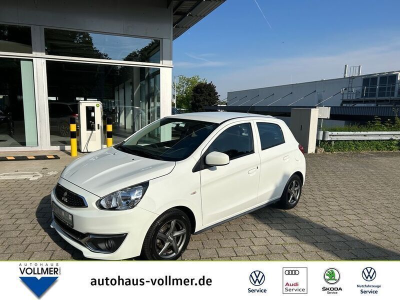 Weiß Gebraucht 2016 Mitsubishi Space Star Diamant Edition Limousine | 7.880 € (Teuer) - Bild 1/4