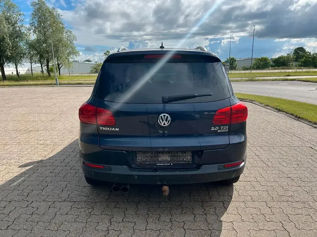 Gebraucht VW Tiguan Sportline 140 PS (102 kW) 2015 Blau SUV