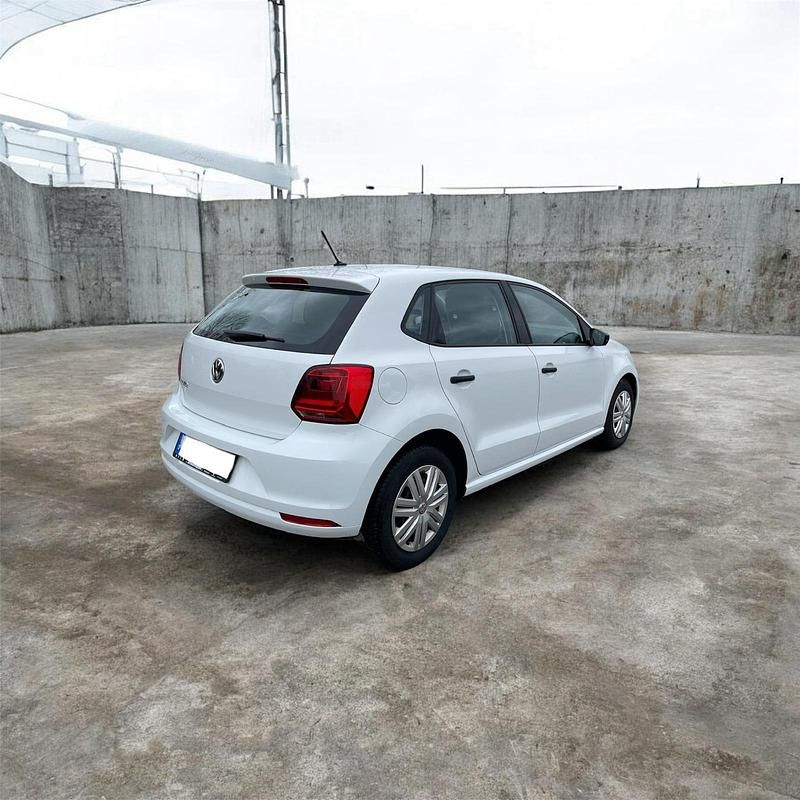 Gebraucht VW Polo 60 PS (44 kW) 2018 Weiß Kleinwagen