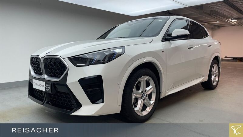 Alpinweiss Gebraucht 2024 BMW X2 Luxury Line SUV | 39.299 € (Superpreis) - Bild 1/4