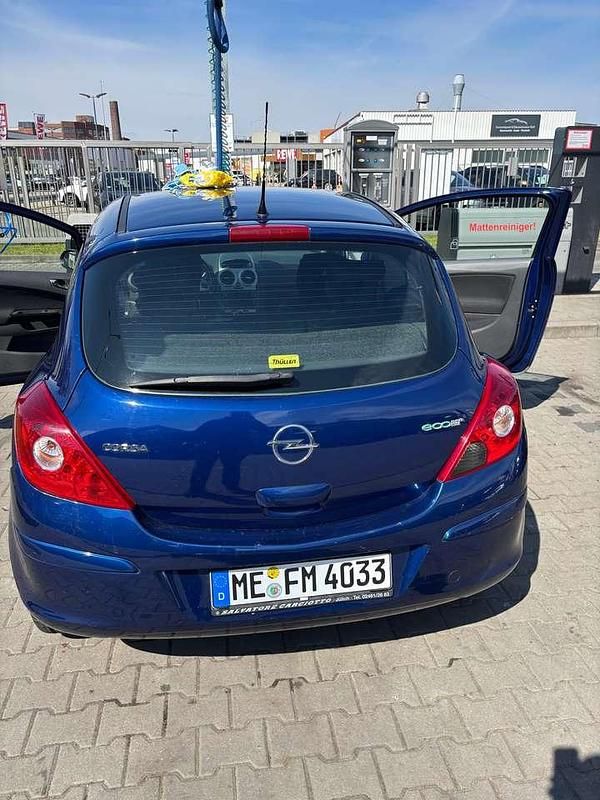 Second-hand Opel Corsa 60 CP (44 kW) 2009 Albastru Hatchback