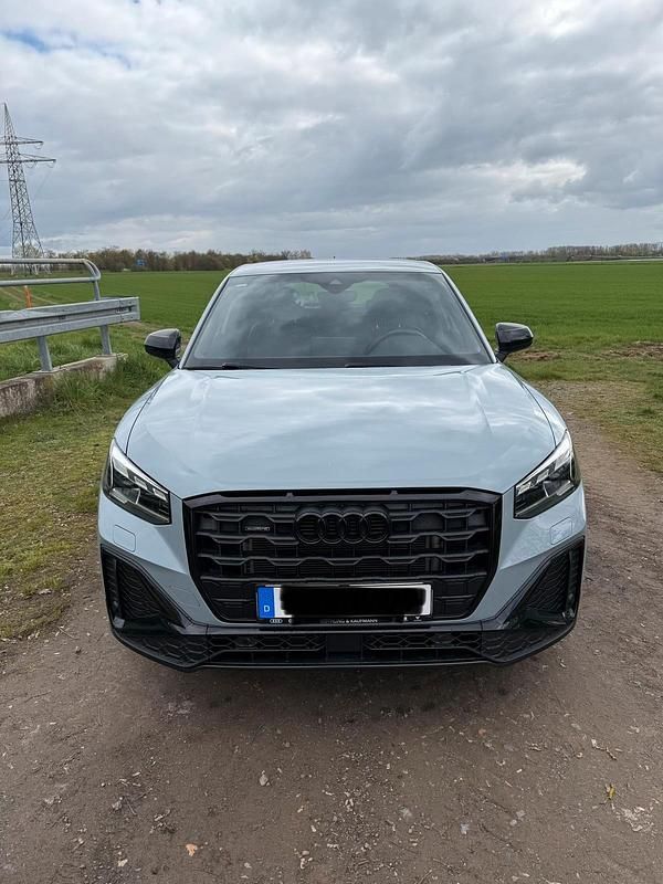 Gebraucht Audi Q2 Design 190 PS (139 kW) 2023 Grau SUV