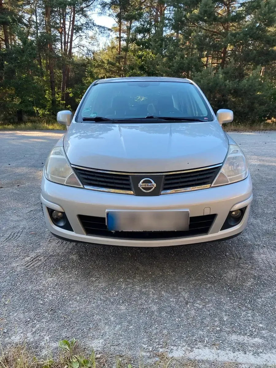 Gebraucht Nissan Tiida 126 PS (92 kW) 2008 Silber Limousine