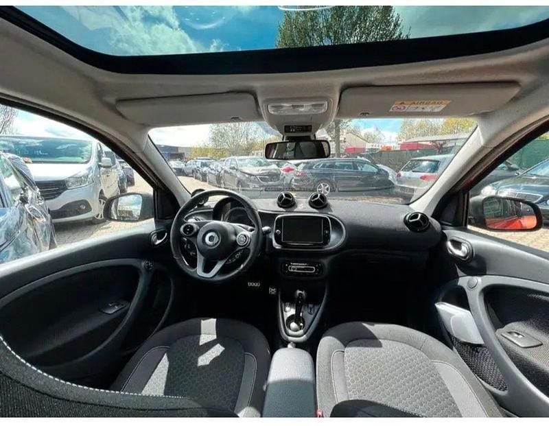 Używany Smart ForFour Electric Drive 60 kW (82 KM) 2021 Pomarańczowy Sedan/Limuzyna