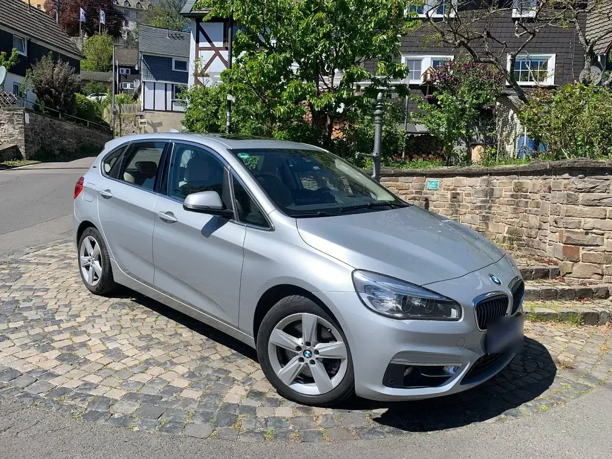 Gebraucht BMW 225 iPerformance 224 PS (164 kW) 2017 Silber Kombi
