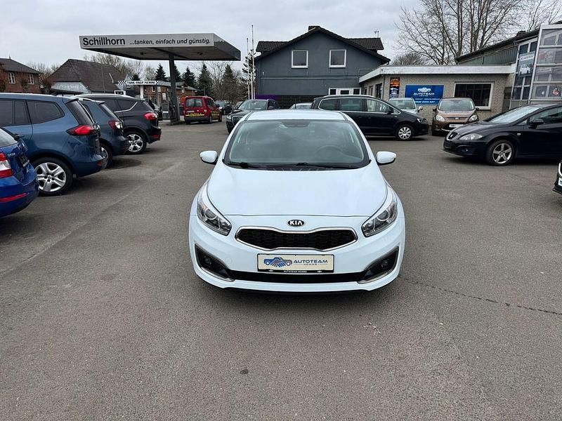 Gebraucht Kia ProCeed GT-Line 99 PS (72 kW) 2016 Weiß Kleinwagen