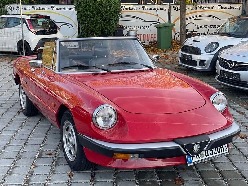 Rot Gebraucht 1989 Alfa Romeo Spider Cabrio | 15.990 € - Bild 1/4