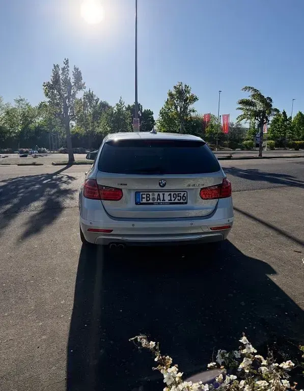 Second-hand BMW 330 258 CP (189 kW) 2014 Argintiu Break
