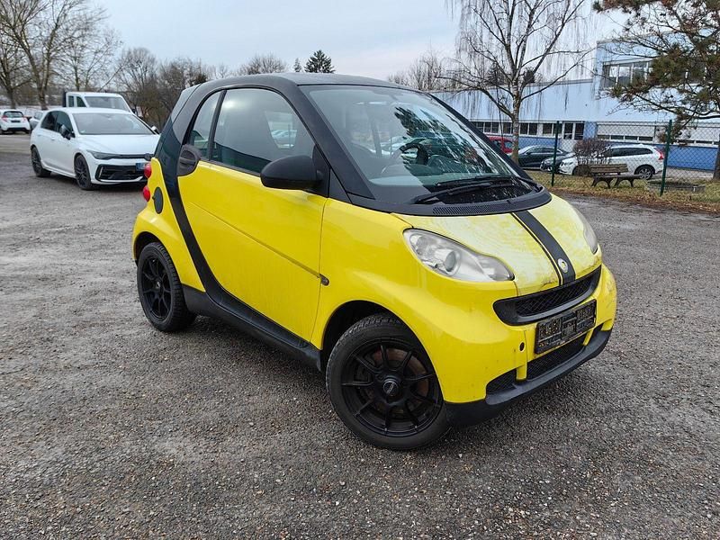 Gelb Gebraucht 2008 Smart ForTwo Coupé Pure Coupé | 1.800 € (Superpreis) - Bild 1/4