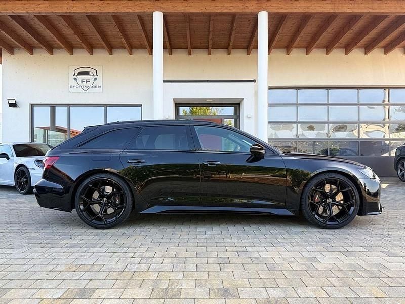 Schwarz Gebraucht 2025 Audi RS6 Sport Kombi | 121.880 € - Bild 1/4