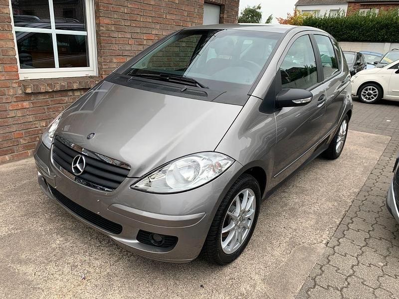 Grau Gebraucht 2007 Mercedes A150 Van / Kleinbus | 6.650 € (Etwas zu teuer) - Bild 1/4