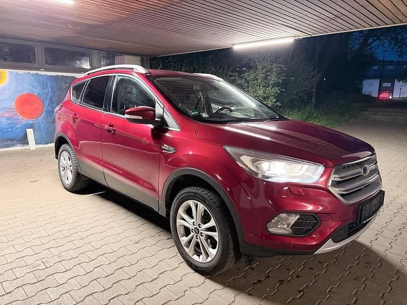 Second-hand Ford Kuga 150 CP (110 kW) 2019 Roșu SUV