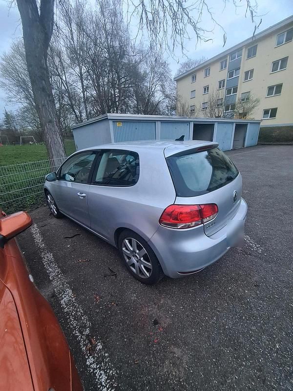 Gebraucht VW Golf VI 105 PS (77 kW) 2010 Kleinwagen