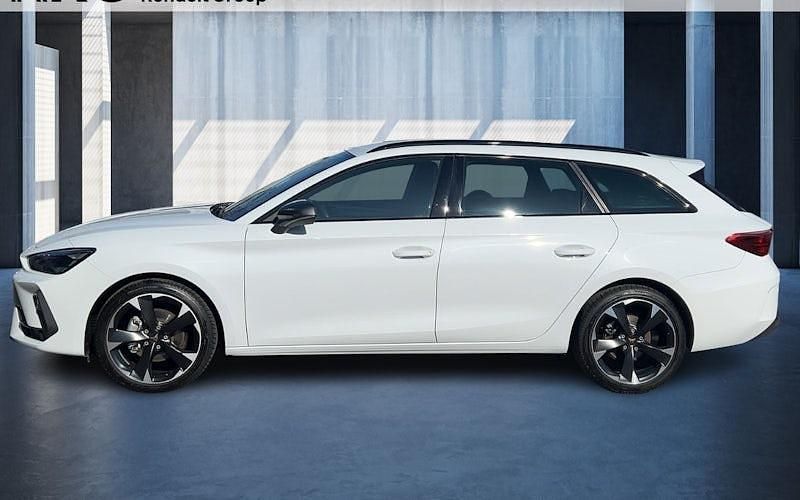 Second-hand Cupra Leon 150 CP (110 kW) 2025 Alb Break