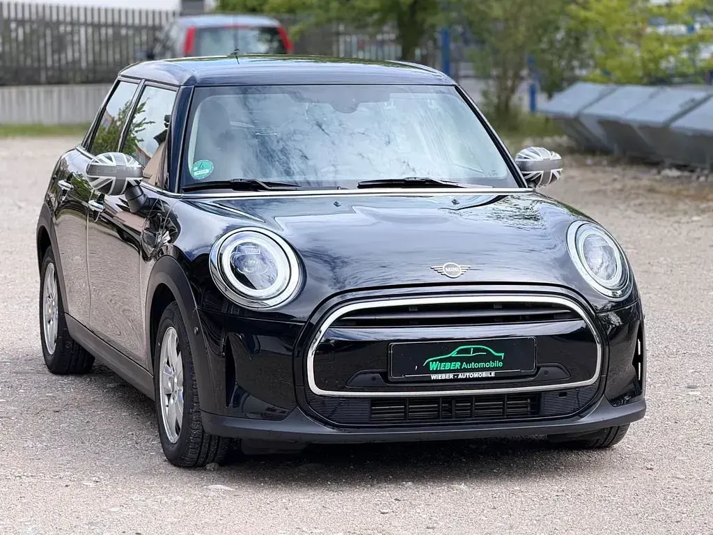 Gebraucht Mini ONE Classic 102 PS (75 kW) 2022 Schwarz Kleinwagen
