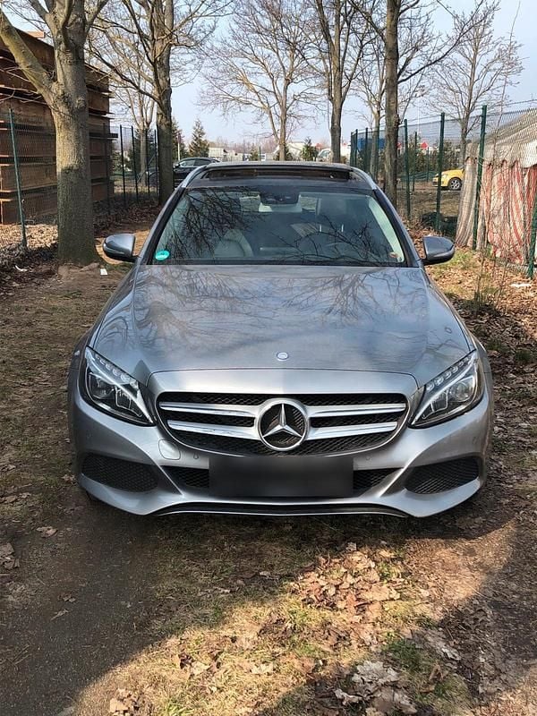 Gebraucht Mercedes C220 170 PS (125 kW) 2014 Grau Kombi