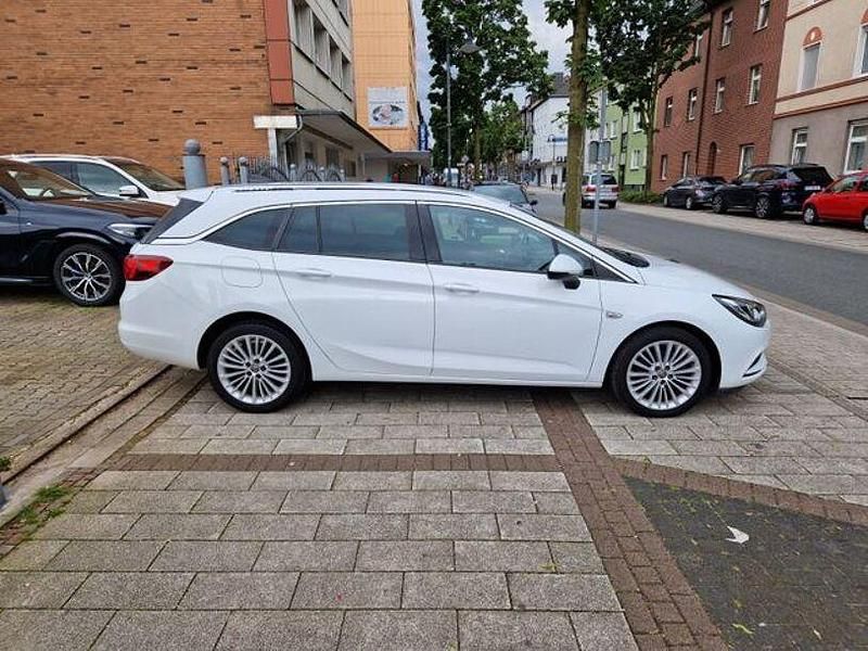 Gebraucht Opel Astra 136 PS (100 kW) 2016 Schneeweiss/summitwhite/arctic Kombi