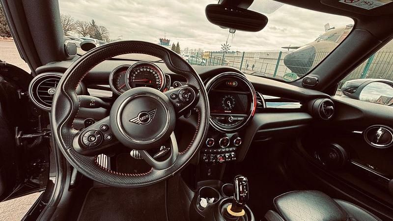 Gebraucht Mini John Cooper Works 231 PS (169 kW) 2020 Schwarz Kleinwagen