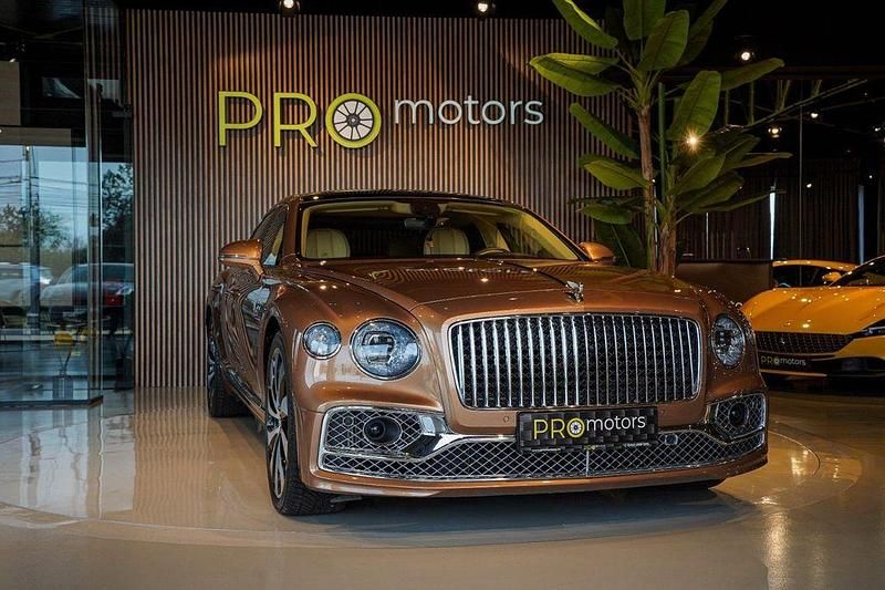 Gebraucht Bentley Flying Spur 635 PS (467 kW) 2022 Beige Limousine