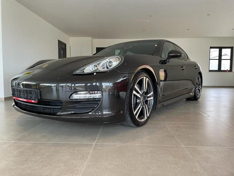 Gebraucht Porsche Panamera 299 PS (219 kW) 2012 Schwarz Limousine