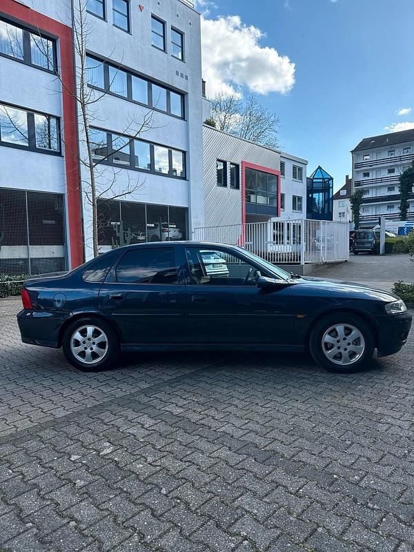 Gebraucht Opel Vectra 125 PS (91 kW) 2002 Blau Limousine