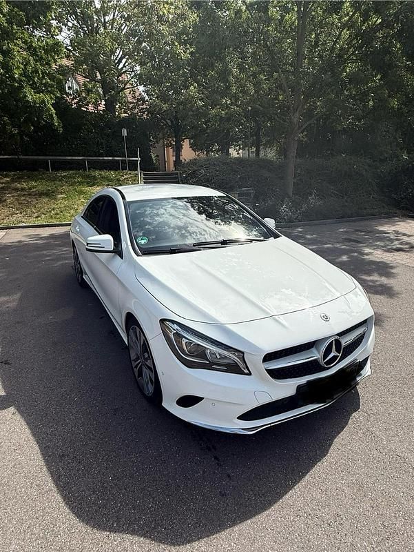 Gebraucht 2017 Mercedes CLA180 Limousine | 15.500 € (Guter Preis) - Bild 1/4
