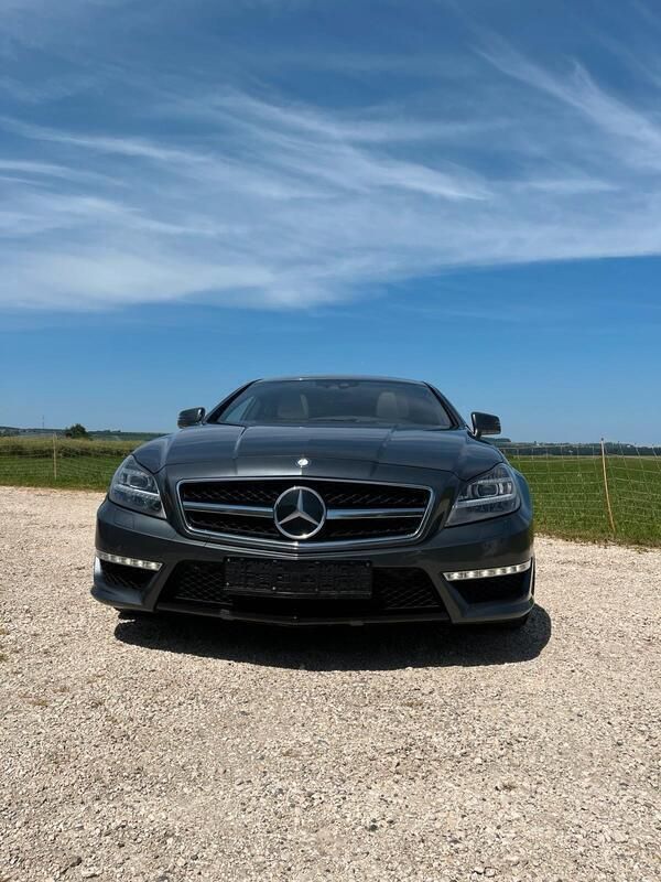 Grau Gebraucht 2014 Mercedes CLS63 AMG AMG Kombi | 35.900 € (Superpreis) - Bild 1/4