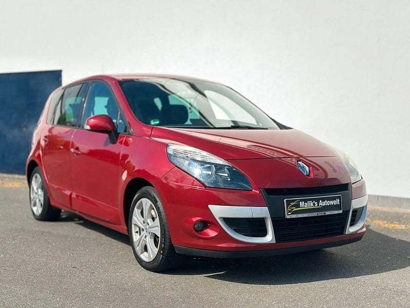 Rot Gebraucht 2010 Renault Scénic III Dynamique Van / Kleinbus | 2.980 € (Superpreis) - Bild 1/4