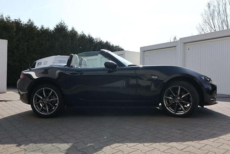 Gebraucht Mazda MX5 Kizuna 184 PS (135 kW) 2024 Jet black Cabrio