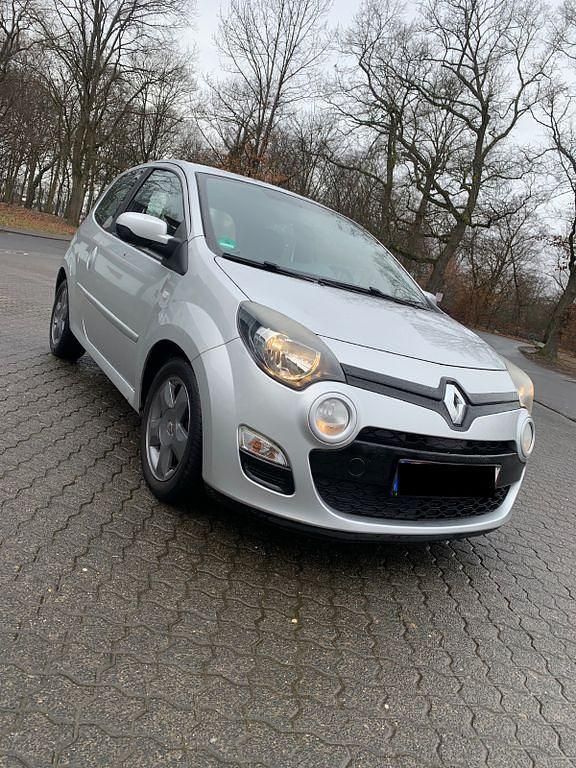 Gebraucht Renault Twingo Initiale Paris 75 PS (55 kW) 2013 Silber Kleinwagen