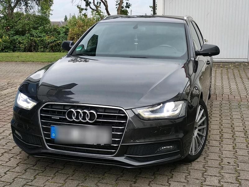 Grau Gebraucht 2014 Audi A4 S-line plus Kombi | 11.300 € (Guter Preis) - Bild 1/4