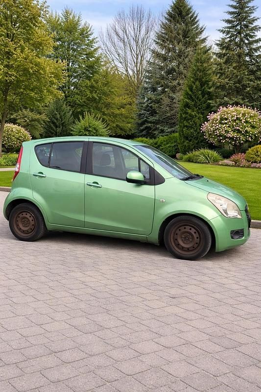 Gebraucht Suzuki Splash 65 PS (47 kW) 2010 Grün Kleinwagen