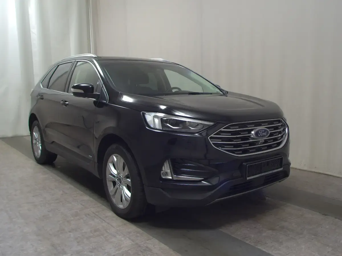 Gebraucht Ford Edge Titanium 238 PS (175 kW) 2020 Obsidianschwarz metallic SUV