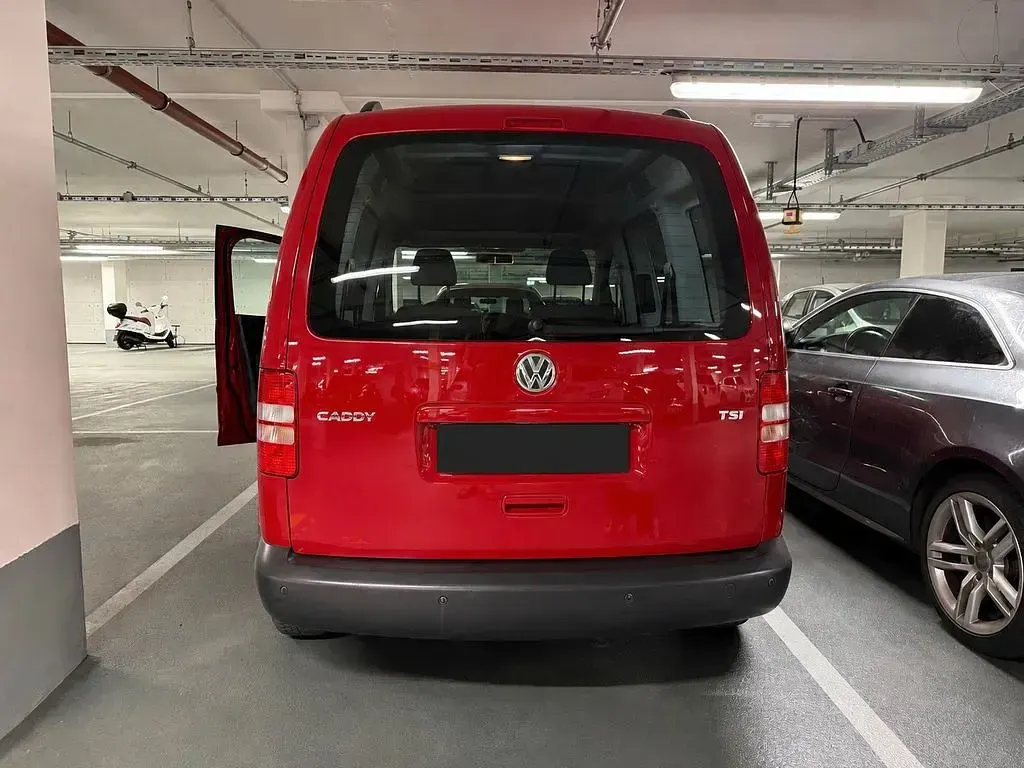 Gebraucht VW Caddy Team 86 PS (63 kW) 2015 Rot Van / Kleinbus