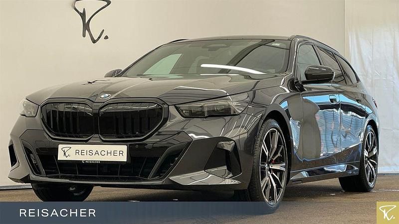 Neu BMW 540 Performance 303 PS (222 kW) 2026 Grau Kombi