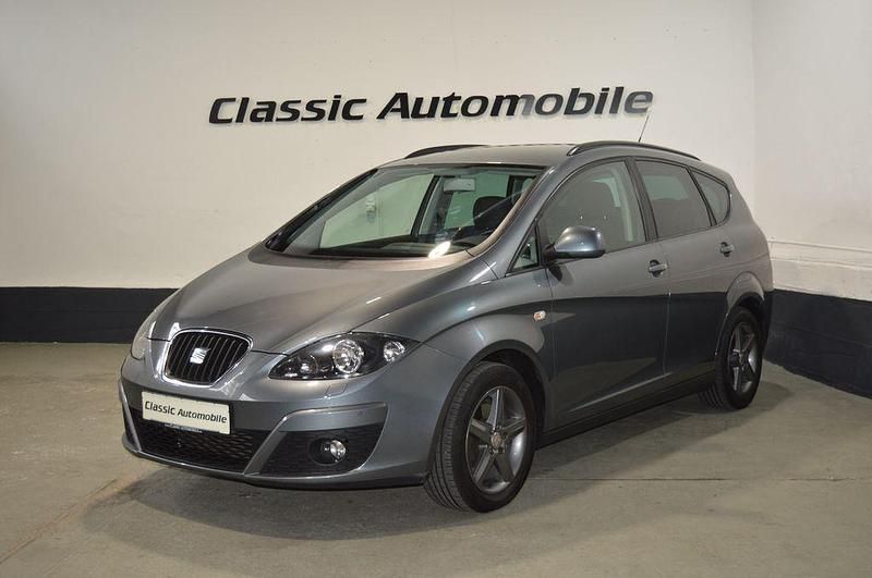 Grau Gebraucht 2015 Seat Altea XL Sun Van / Kleinbus | 4.700 € (Fairer Preis) - Bild 1/4