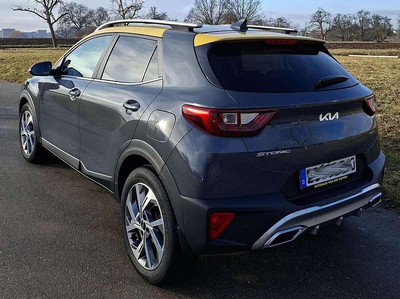 Gebraucht Kia Stonic GT-Line 120 PS (88 kW) 2023 Grau SUV