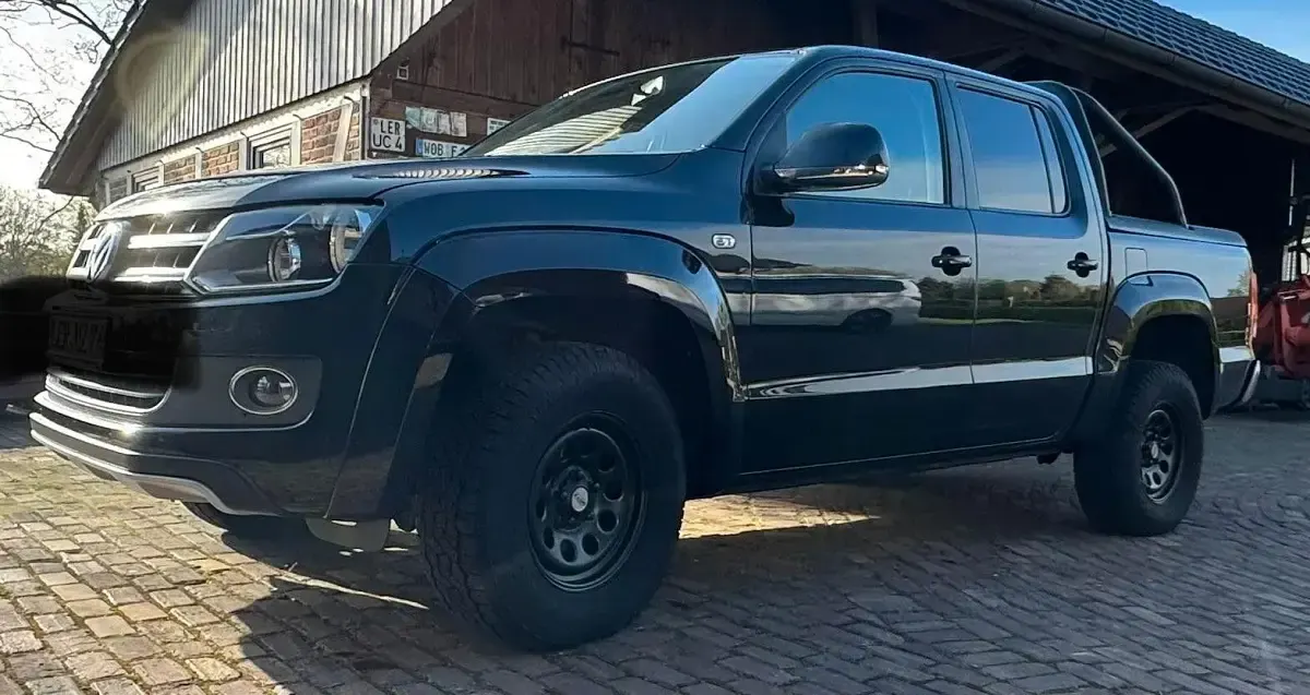 Używany VW Amarok Highline 222 KM (163 kW) 2011 Czarny Pickup