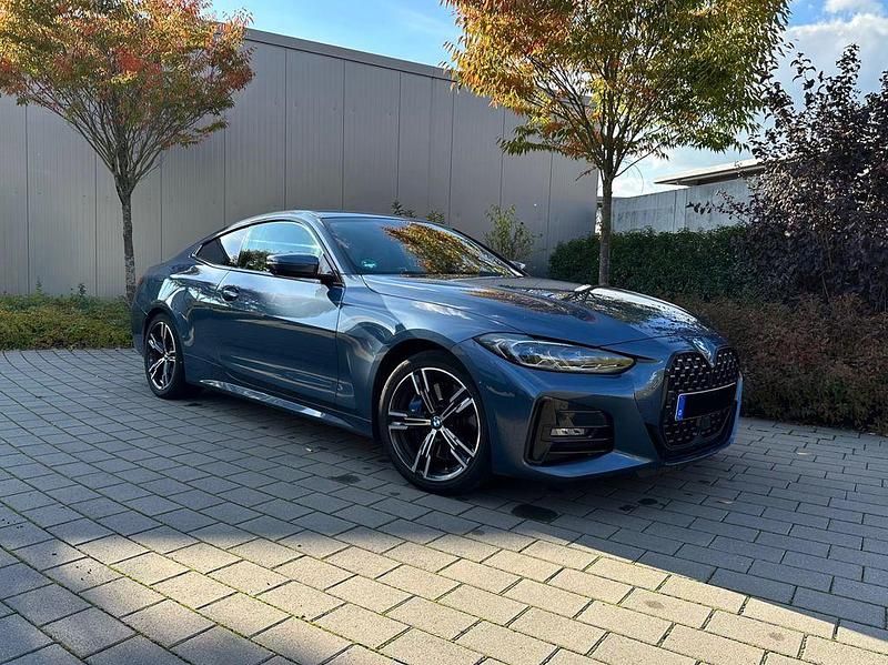 Arctic race blue Gebraucht 2020 BMW 430 M Sport Coupé | 31.990 € - Bild 1/4