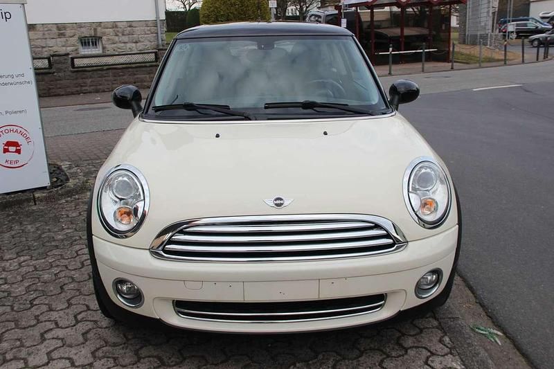 Gebraucht Mini Cooper 120 PS (88 kW) 2009 Pepper white Kleinwagen