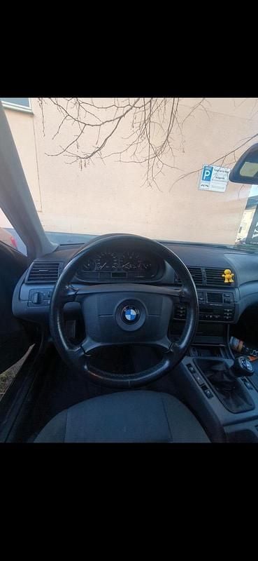 Gebraucht BMW 318 143 PS (105 kW) 2003 Schwarz Limousine