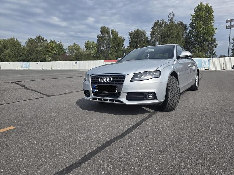 Silber Gebraucht 2008 Audi A4 Limousine | 5.250 € - Bild 1/4