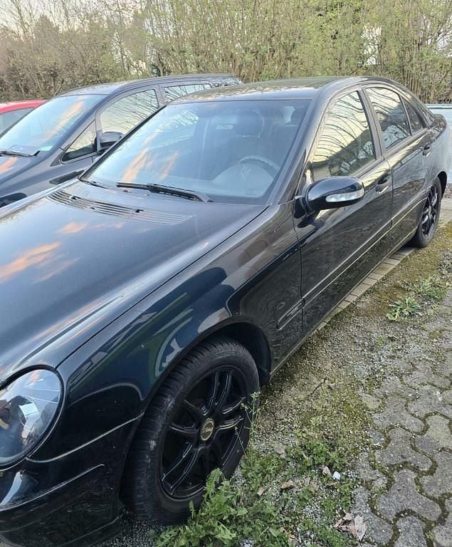 Gebraucht Mercedes C180 Classic 143 PS (105 kW) 2004 Schwarz Limousine