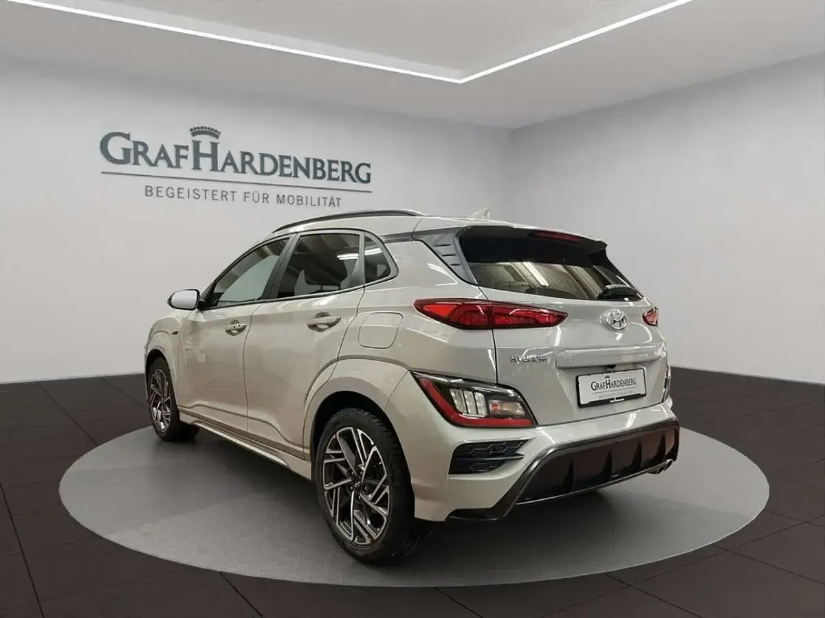 Gebraucht Hyundai Kona N Line 199 PS (146 kW) 2023 Cyber grey / met SUV