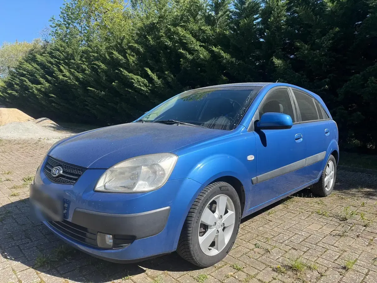 Usata Kia Rio 112 CV (82 kW) 2008 Blu Utilitaria