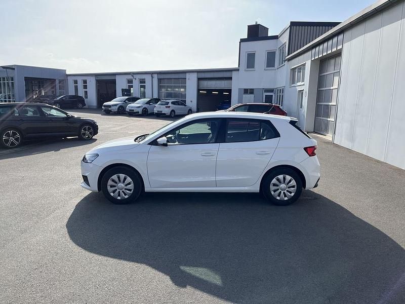 Gebraucht Skoda Fabia Active 65 PS (47 kW) 2022 Weiß Kleinwagen
