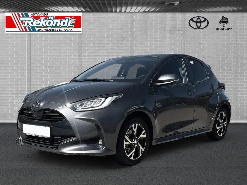 Gebraucht Toyota Yaris Hybrid Team 116 PS (85 kW) 2024 Limousine