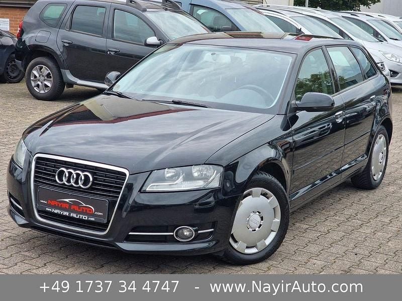 Schwarz Gebraucht 2010 Audi A3 Sportback Attraction Limousine | 3.750 € (Guter Preis) - Bild 1/4
