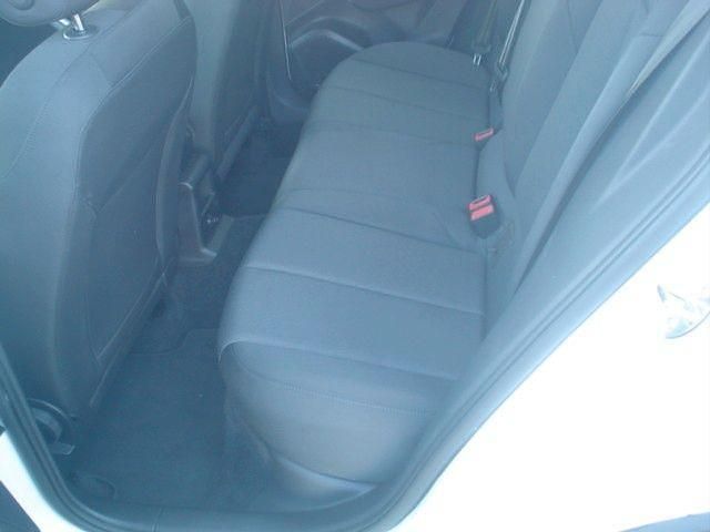 Gebraucht Audi Q2 110 PS (80 kW) 2024 Grau SUV