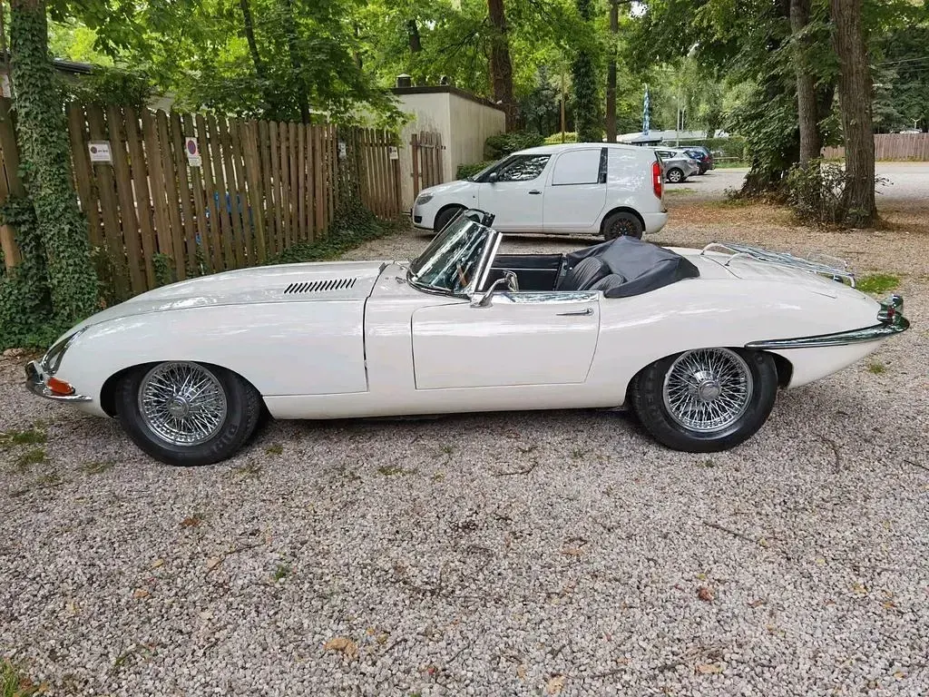 Gebraucht Jaguar E-Type 209 PS (153 kW) 1968 Weiß Cabrio